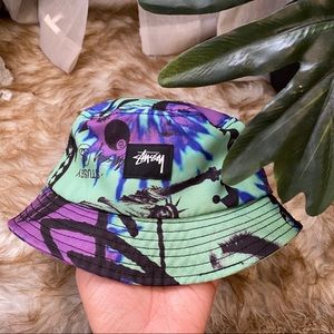 Stussy Bucket hat!